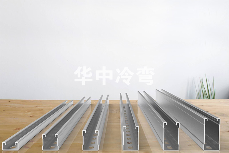 光伏支架冷弯成型机（自动调宽）