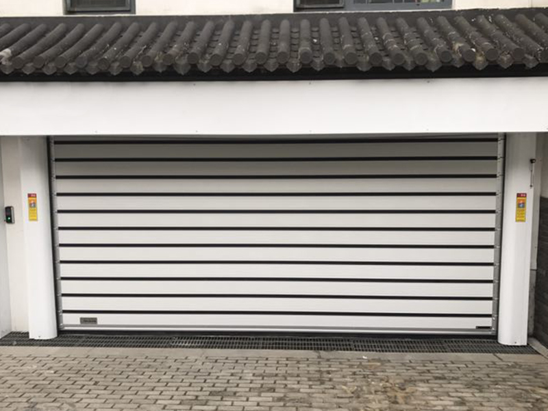 物流车库门成型机